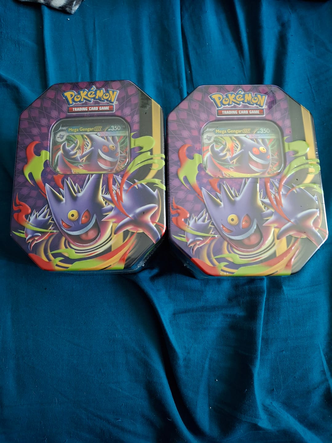 Customer photo review of Mega Moonlit Tin (styles may vary)