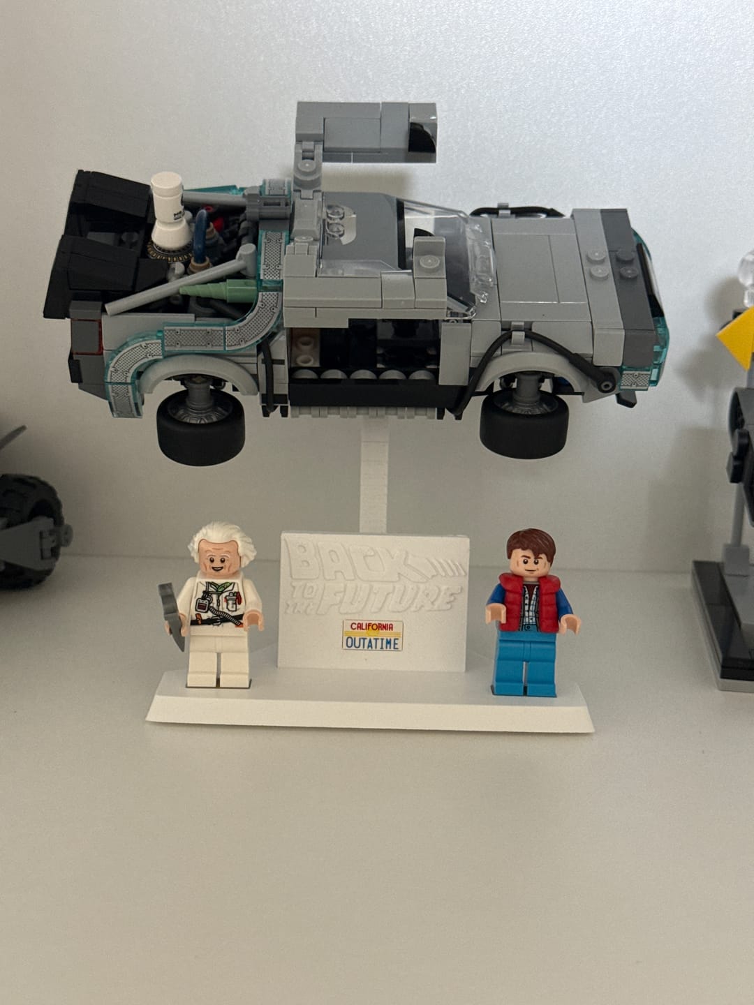 Customer photo review of Kit piezas Lego ruedas inclinadas Delorean