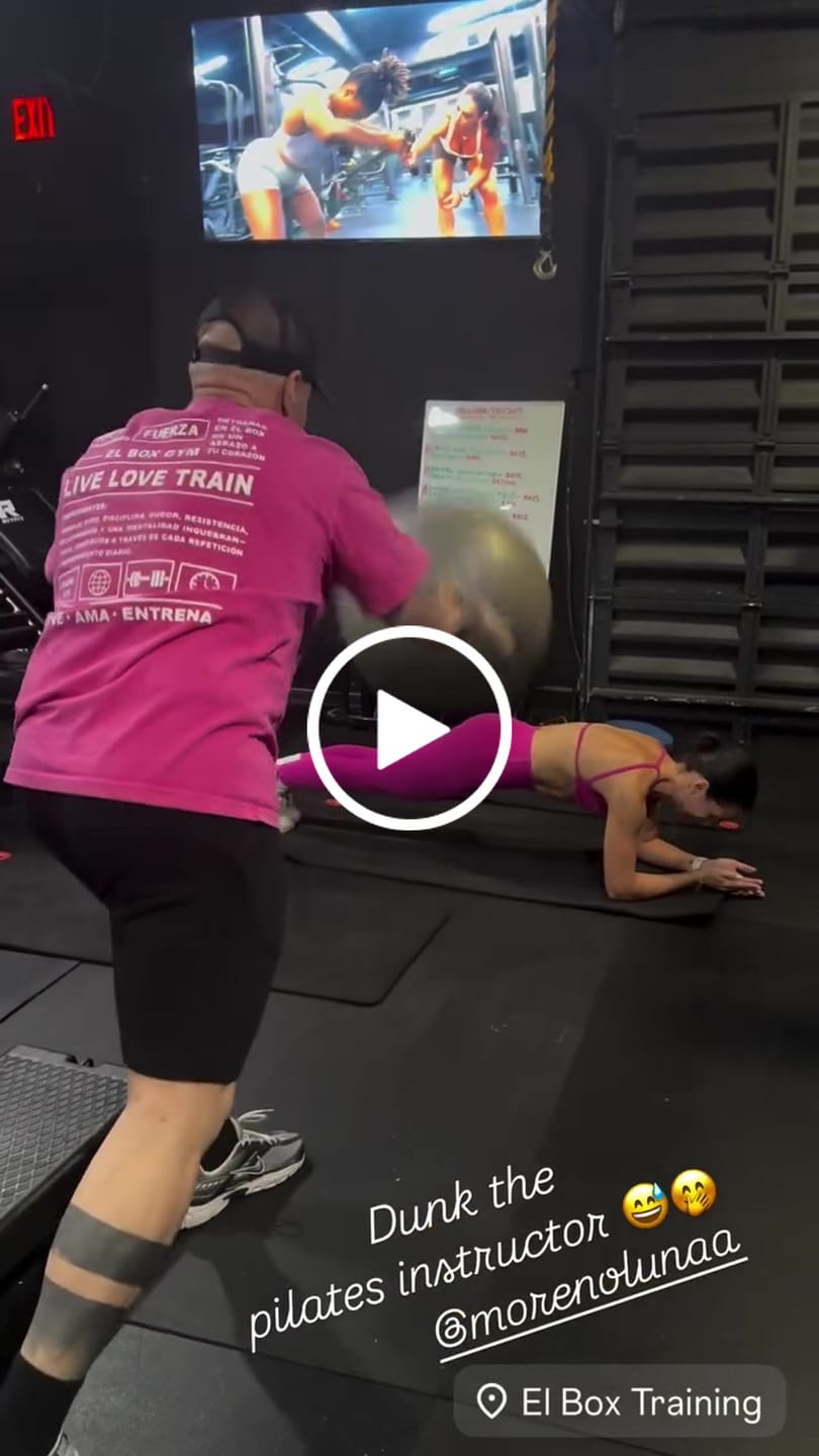 Customer video review of Subtle Scrunch Legging - French Fuchsia