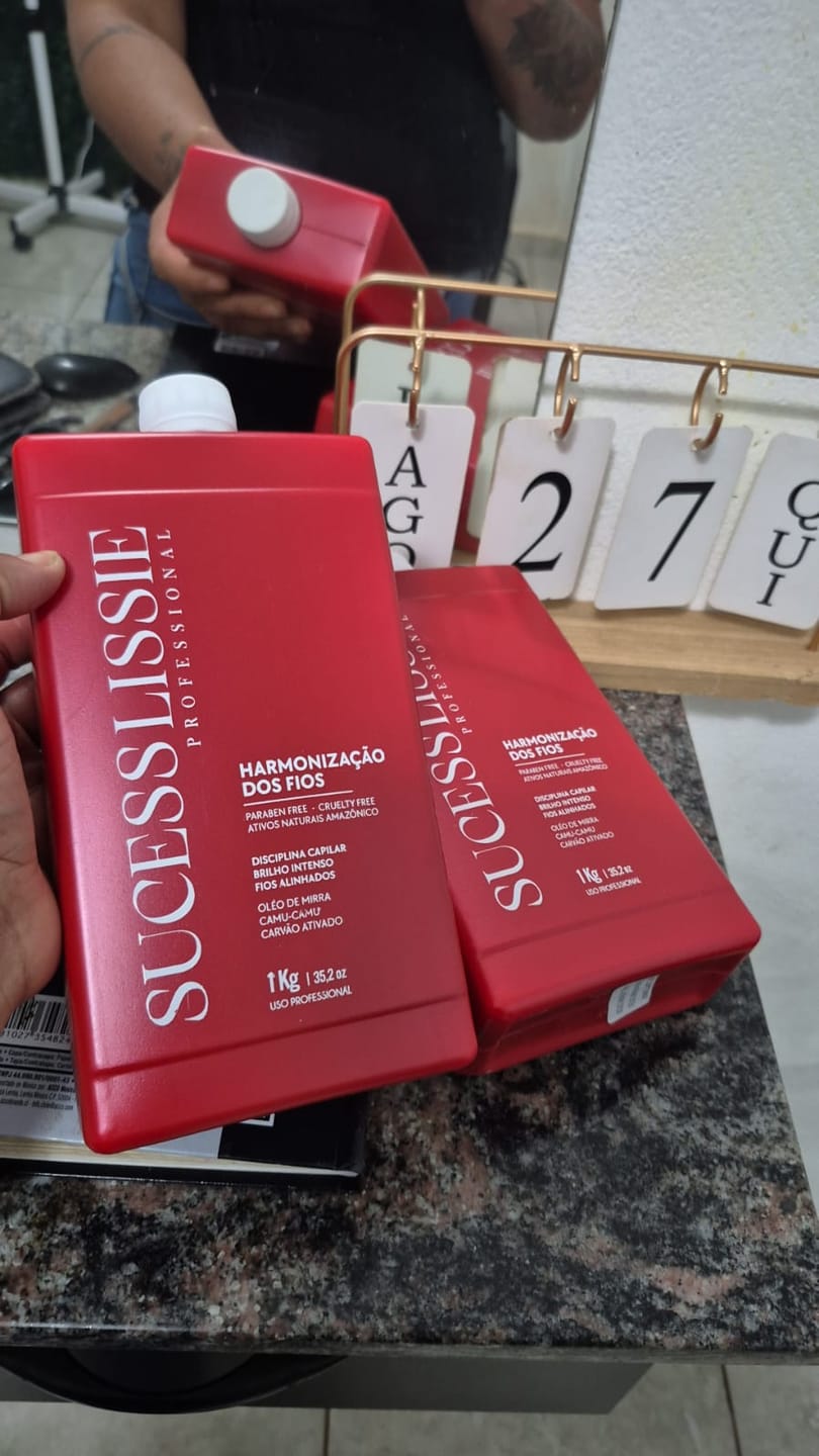 Customer photo review of “Harmonização dos Fios 1 KG — Progressiva Sem Formol com Envio Imediato”
