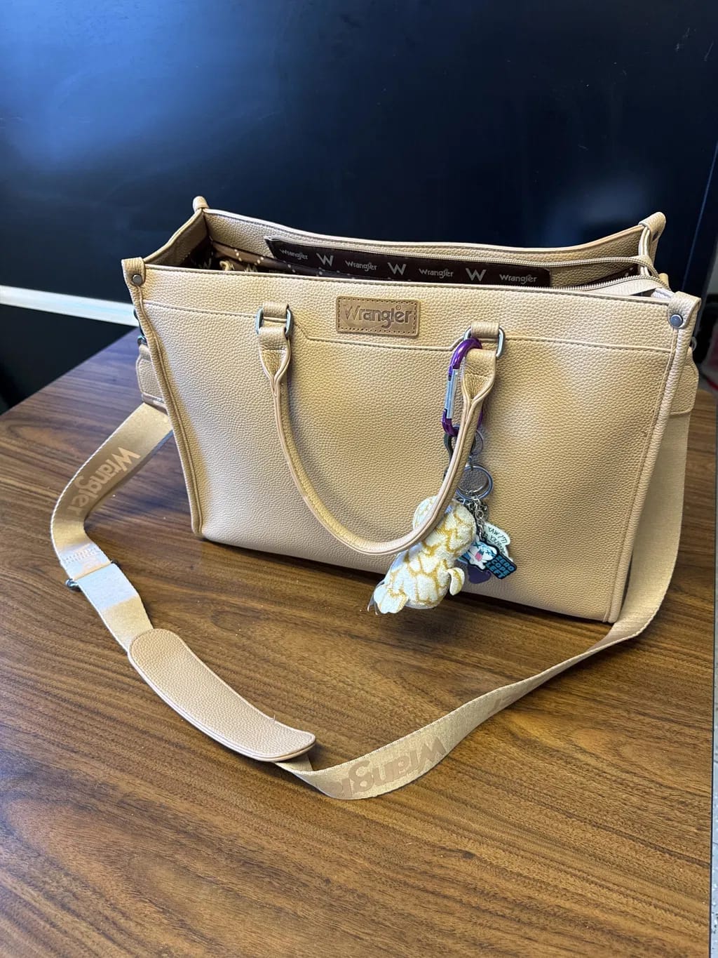 Customer photo review of Wrangler Laptop Tote Bag
