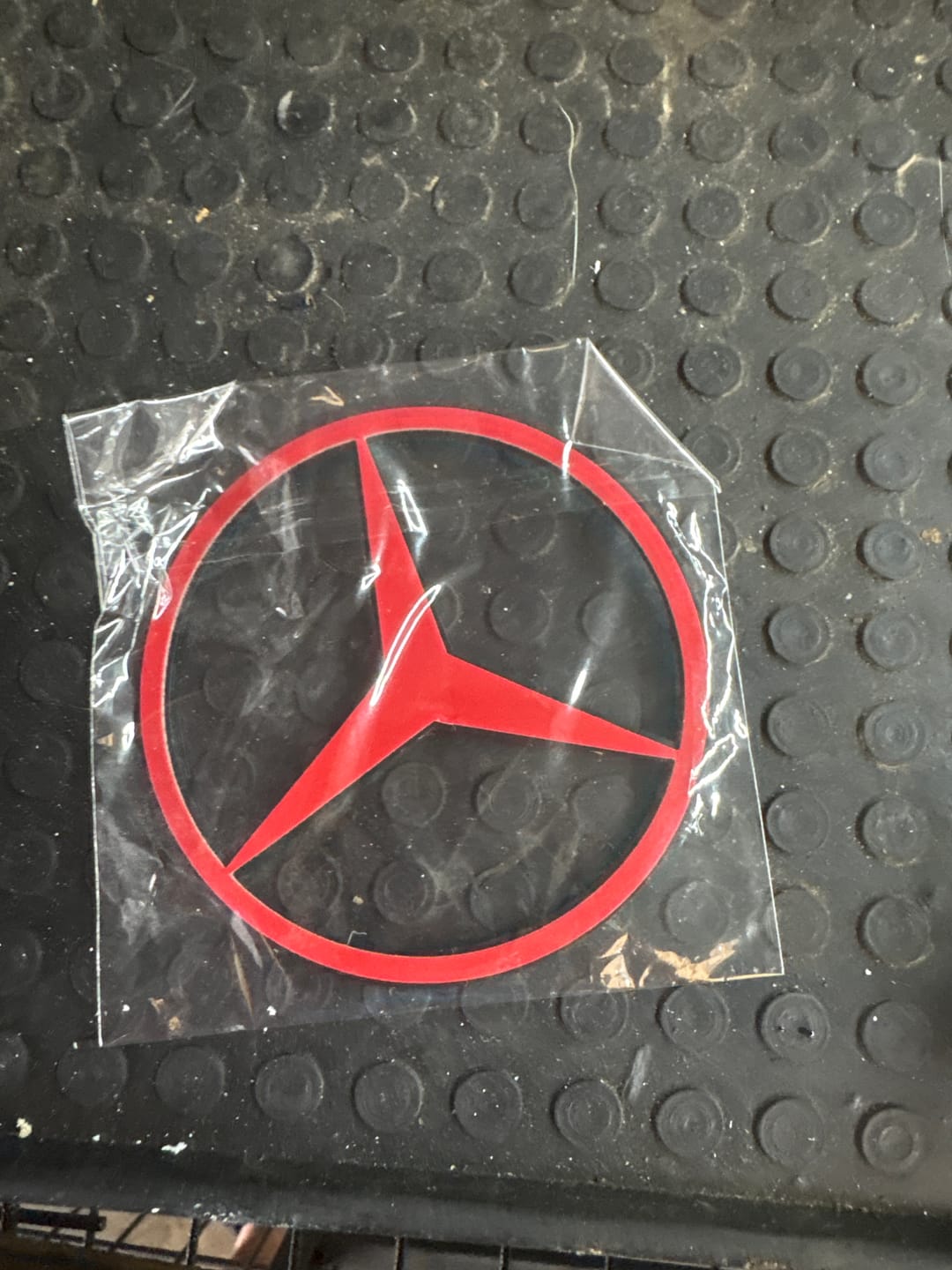 Customer photo review of Logo Etoile Mercedes Noir Arrière Coffre