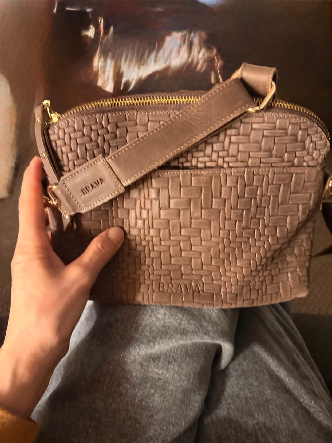 Customer photo review of Cartera de cuero modelo MAITE Chocolate