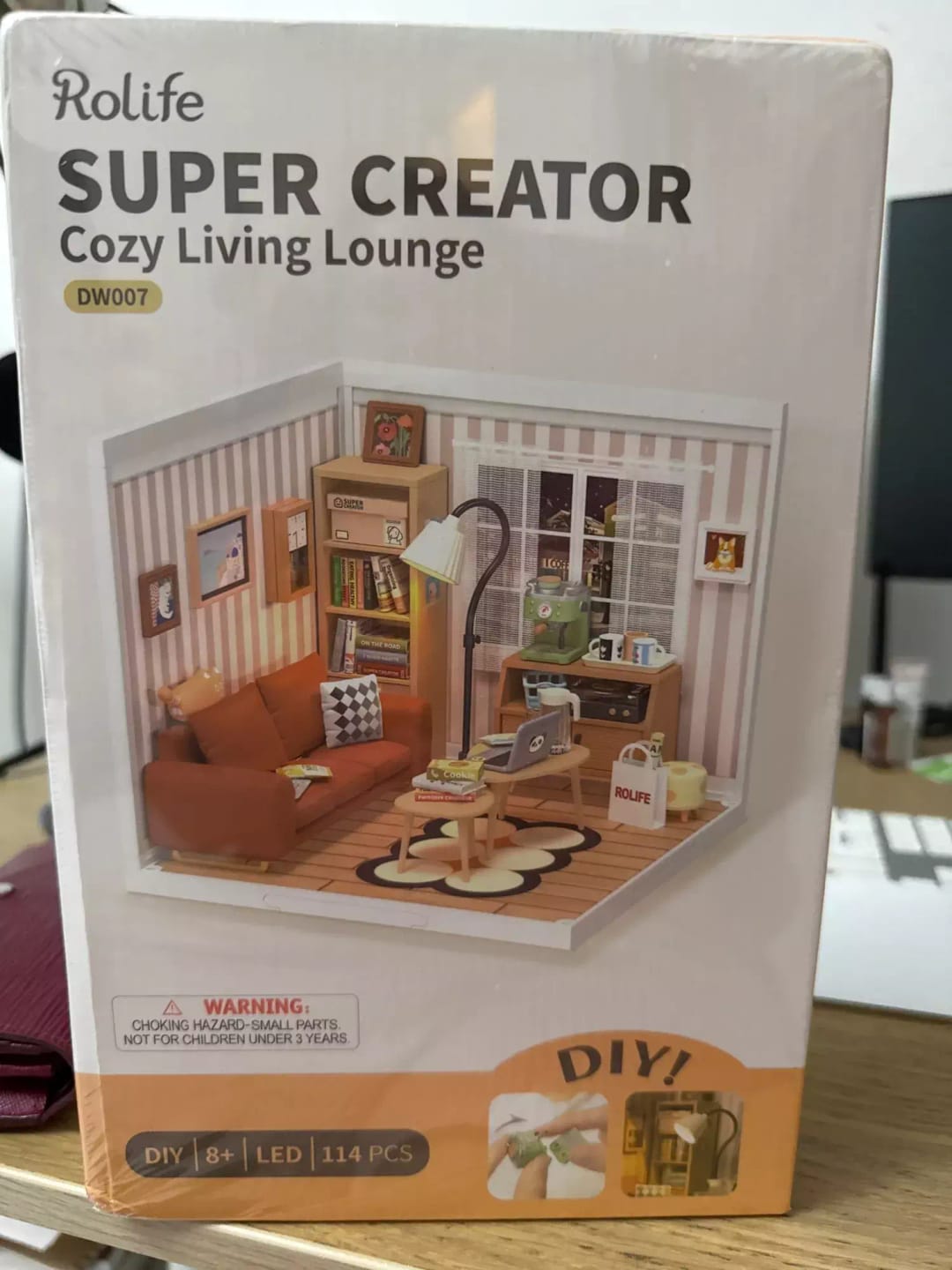 Customer photo review of DIY Miniature Living Room Kit – Rolife Cozy Living Lounge DW007