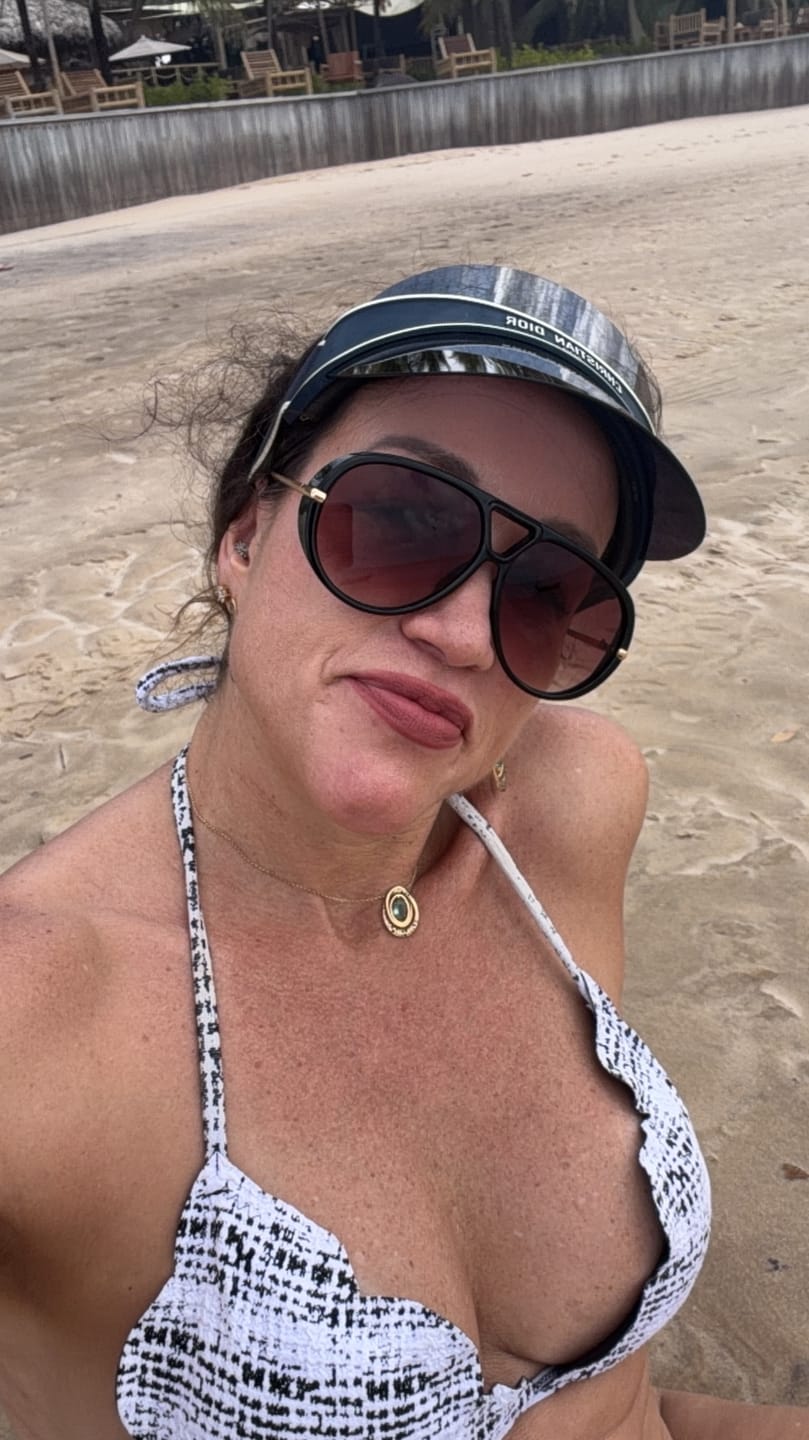 Customer photo review of Óculos Veneza