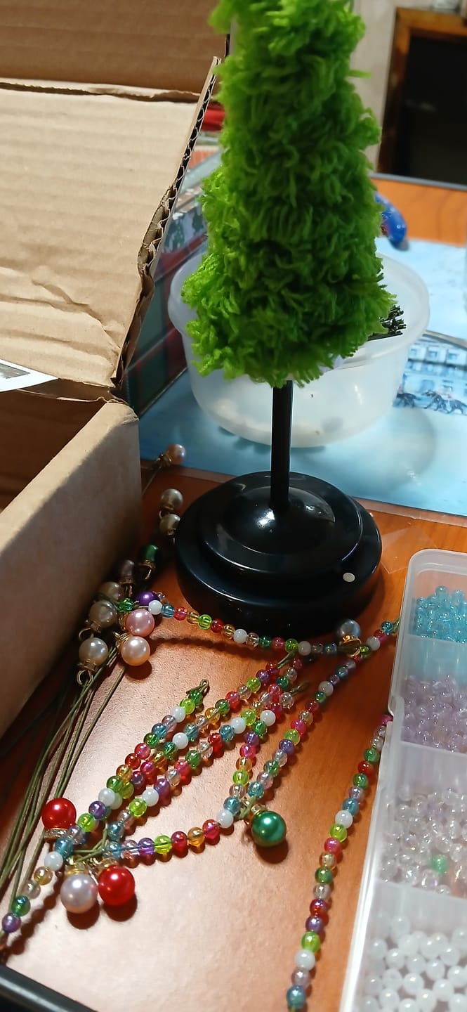 Customer photo review of 🎄✨ DIY Beaded Christmas Tree Kit – 🎅Create Your Own Sparkling Holiday Decoration