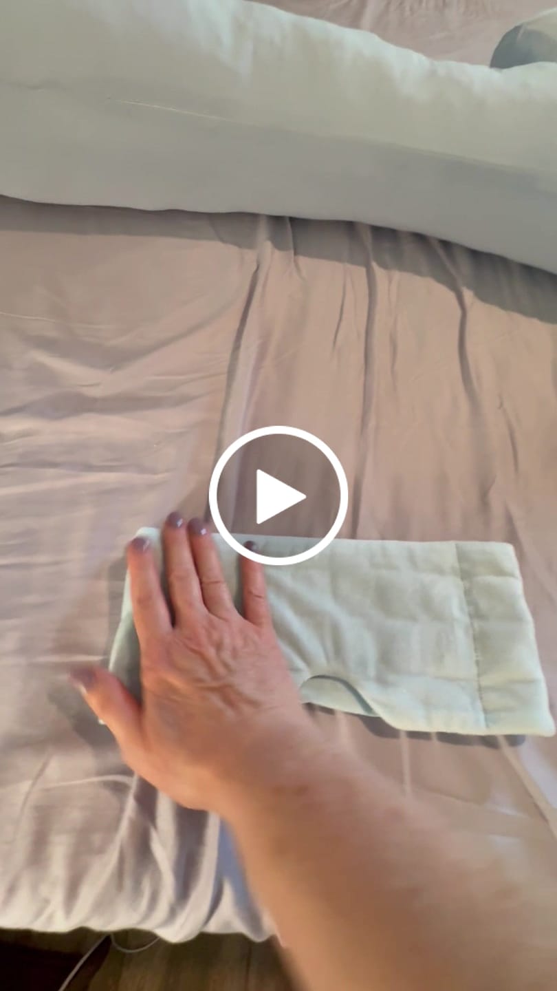 Customer video review of Adjustable Weighted Eye Mask