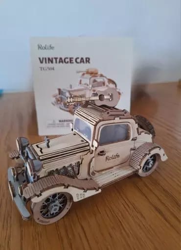 Customer photo review of Rolife Vintage Car 3D Wooden Puzzle