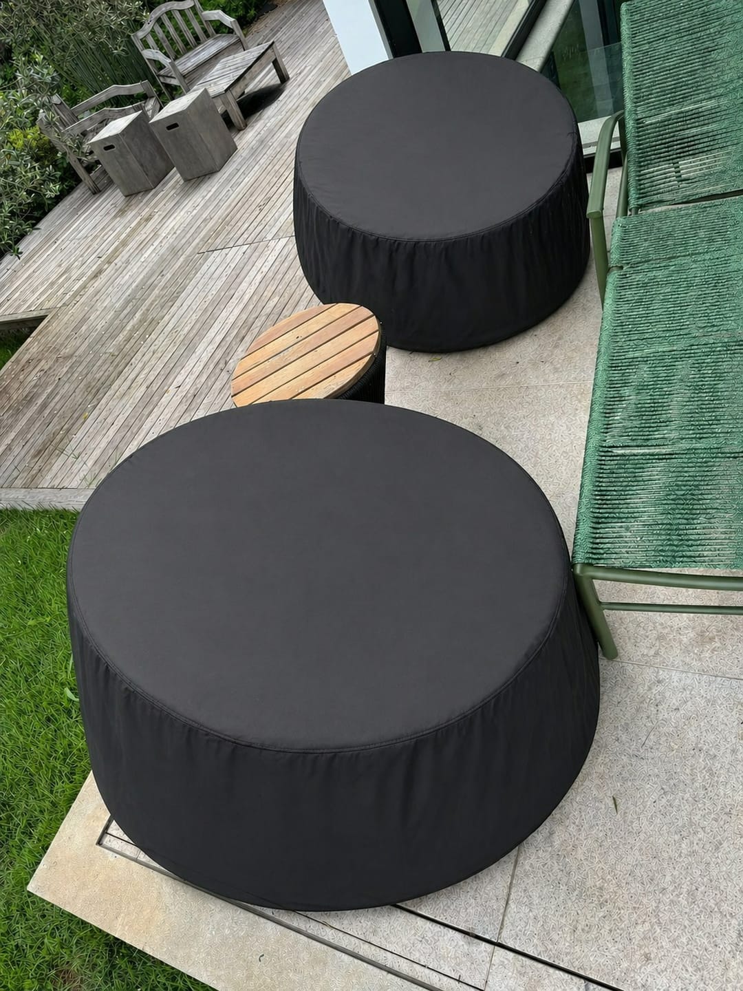 Customer photo review of Capa Impermeável para Sofá Redondo (Tipo Chaise/Daybed)