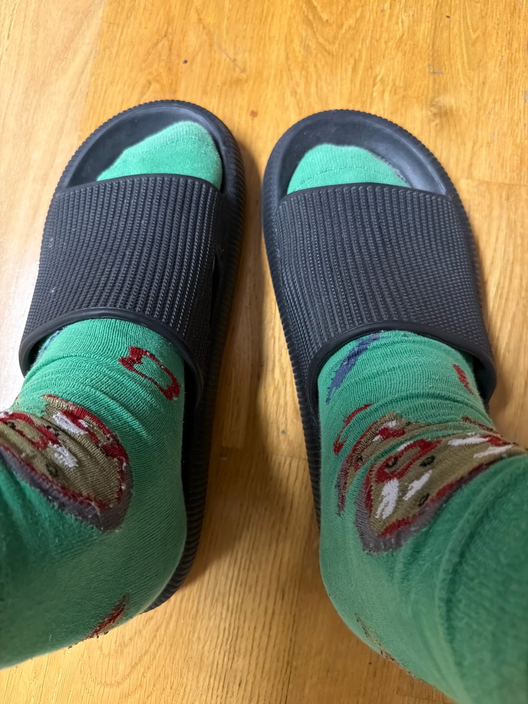 Customer photo review of HappyFlops Original