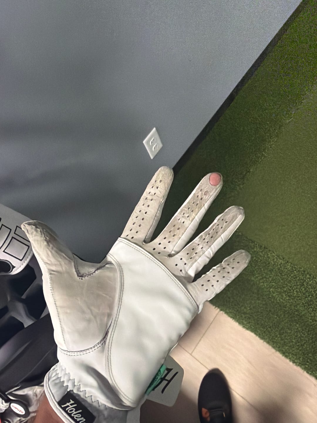 Customer photo review of Holen SureGrip Glove