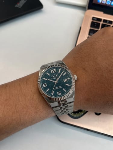 Customer photo review of Looking Sharp® Paris