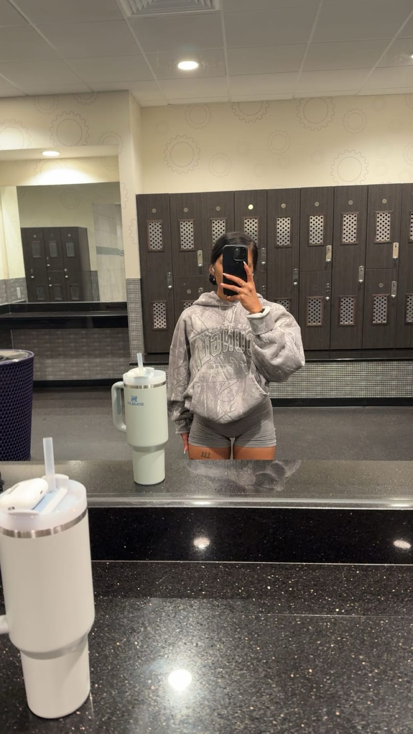 Customer photo review of W5192 - Layover Hoodie