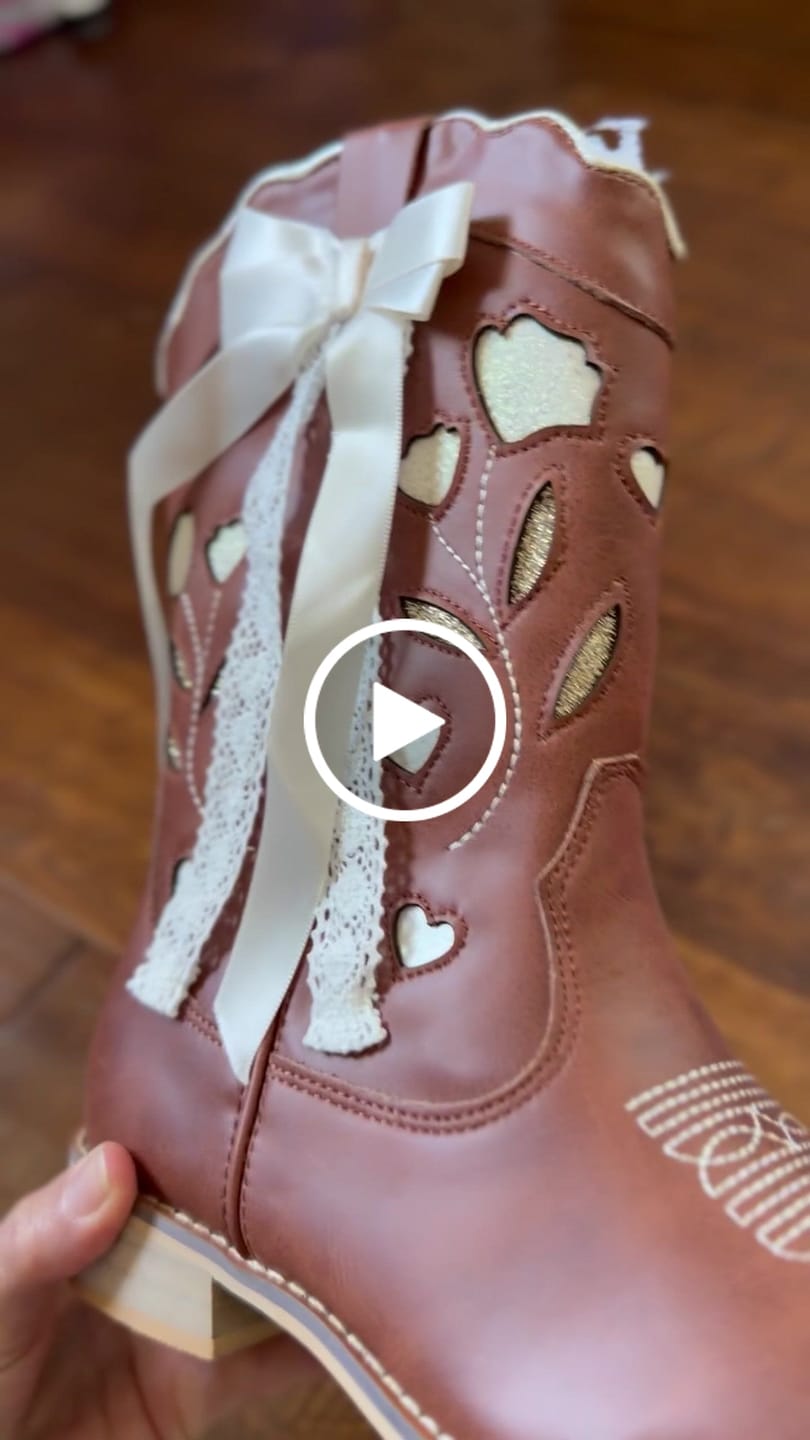 Customer video review of Sweetheart Bow Cowgirl Boots- Brown