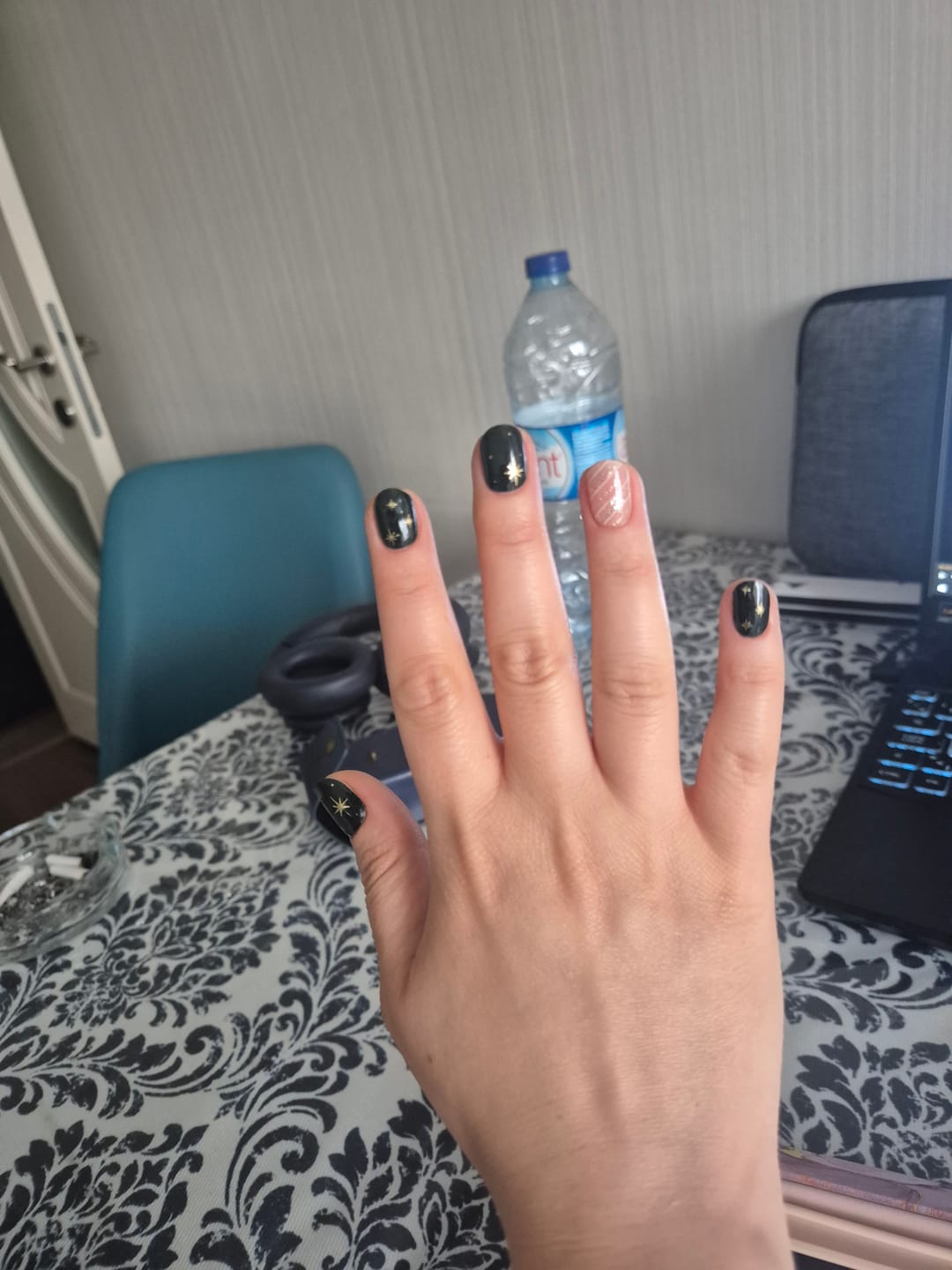 Customer photo review of Infinite Glow Jel Tırnak Seti