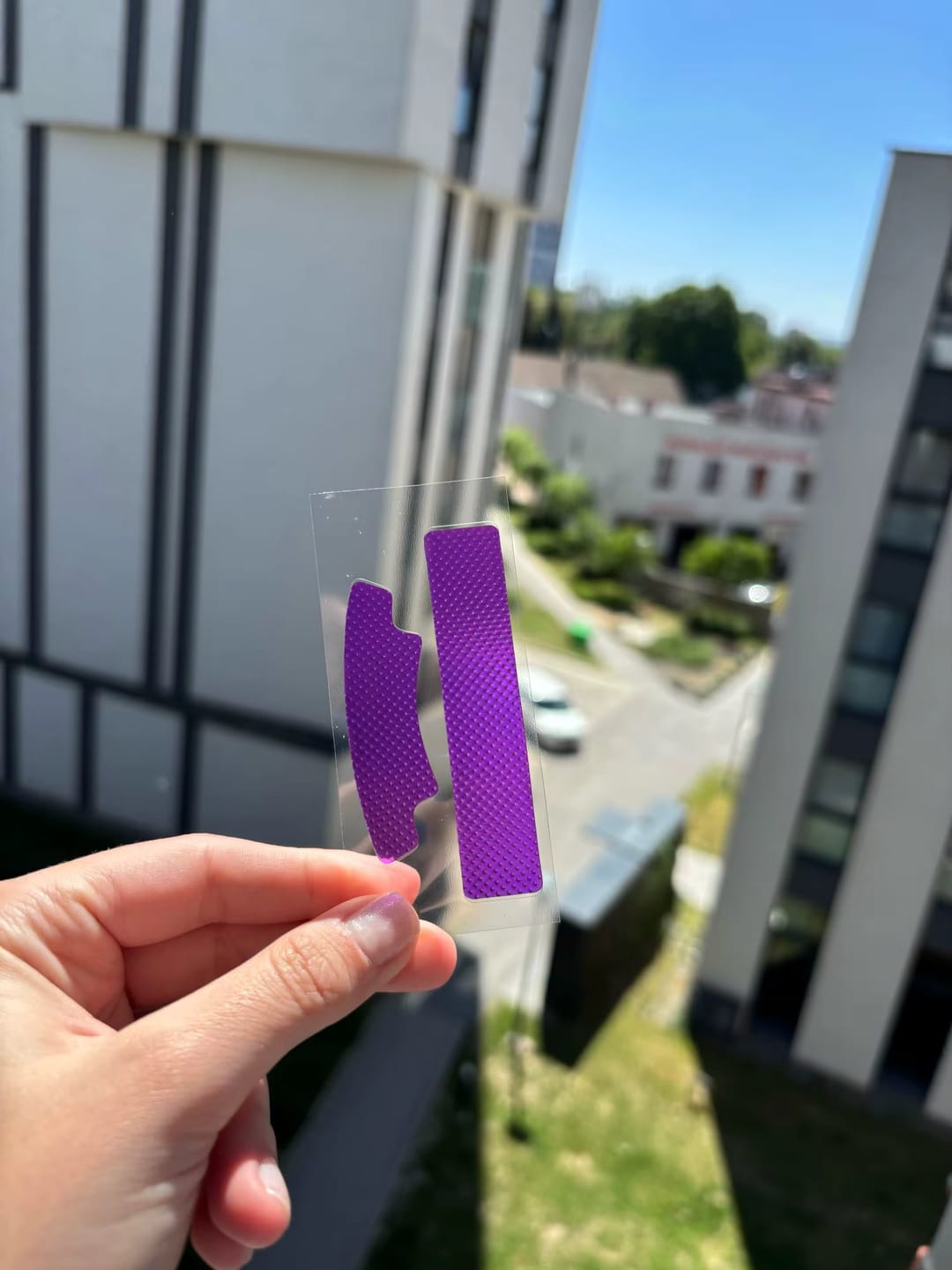 Customer photo review of PurpleGlow Pro™ — Blanquea tus dientes sin volver a sentir sensibilidad, en solo 30 minutos al día