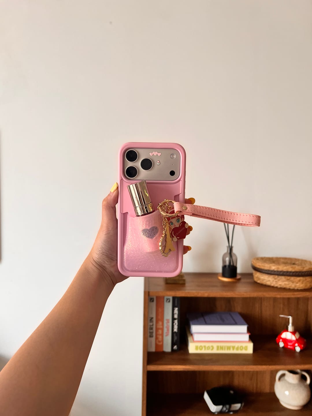 Customer photo review of Flex Pouch - iPhone 18