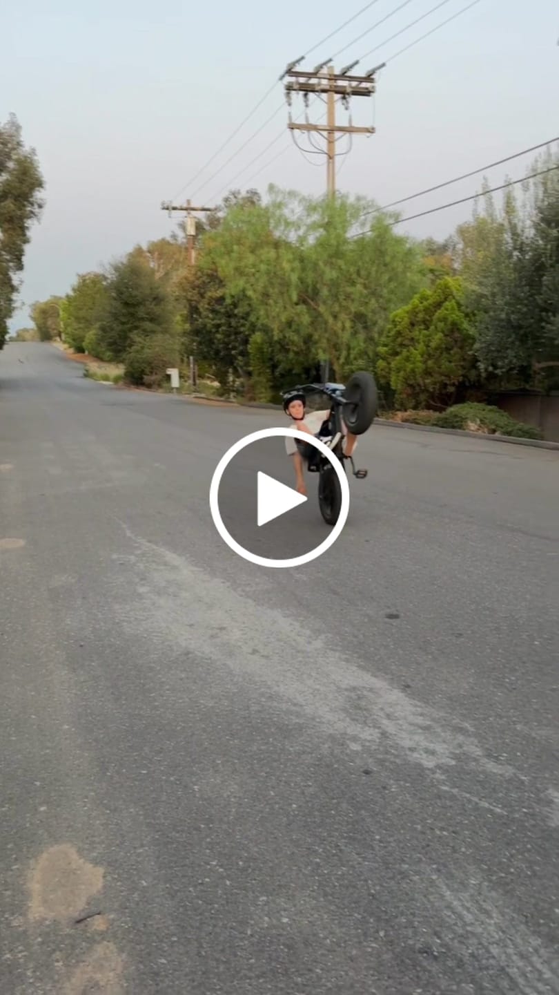 Customer video review of Macfox E-bike M16
