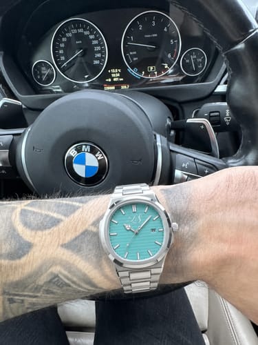 Customer photo review of Looking Sharp® Lyon
