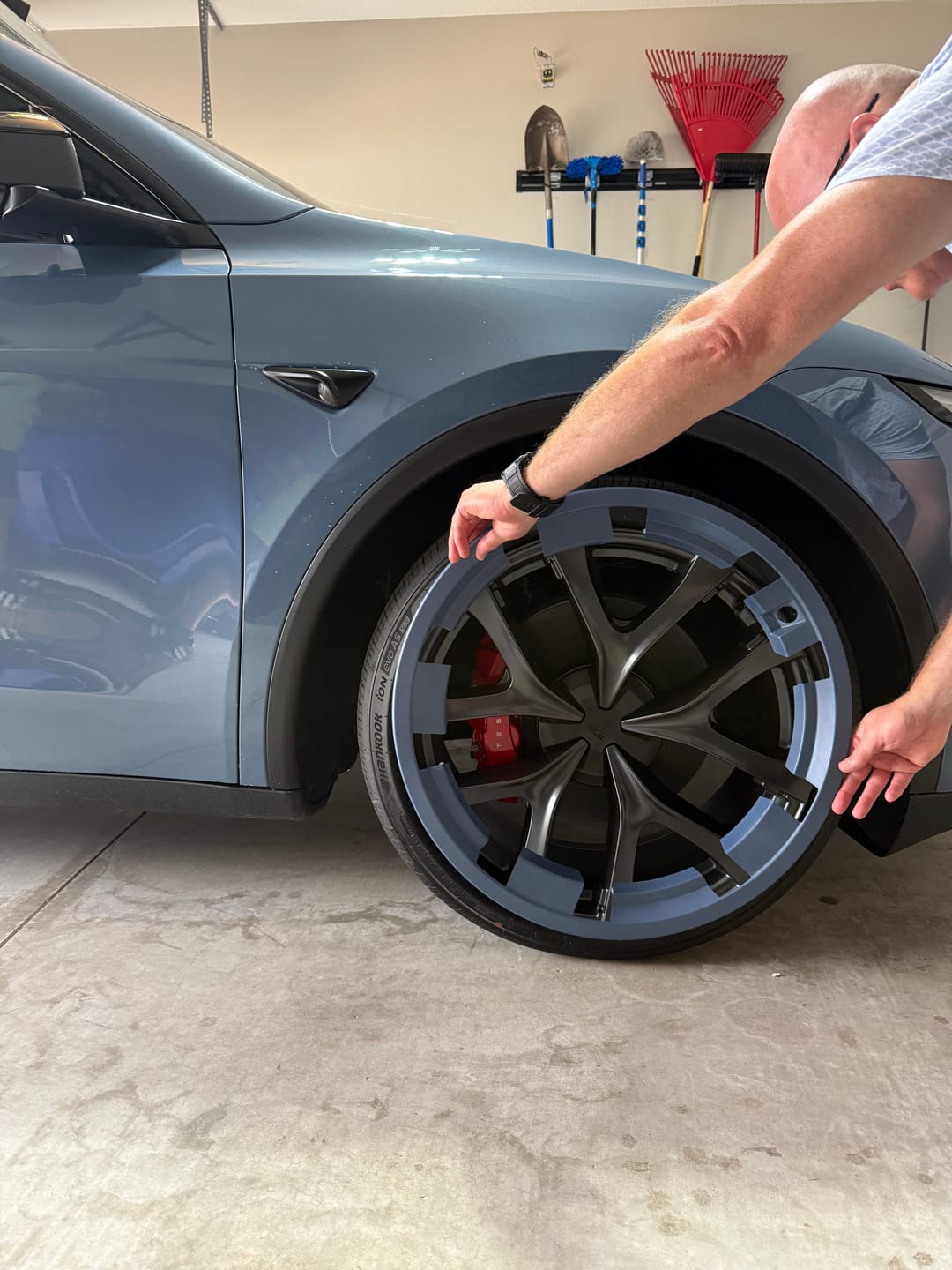 Customer photo review of TESLA MOTORS FROST BLUE M. PB00 | OEMatch Automotive Spraycan