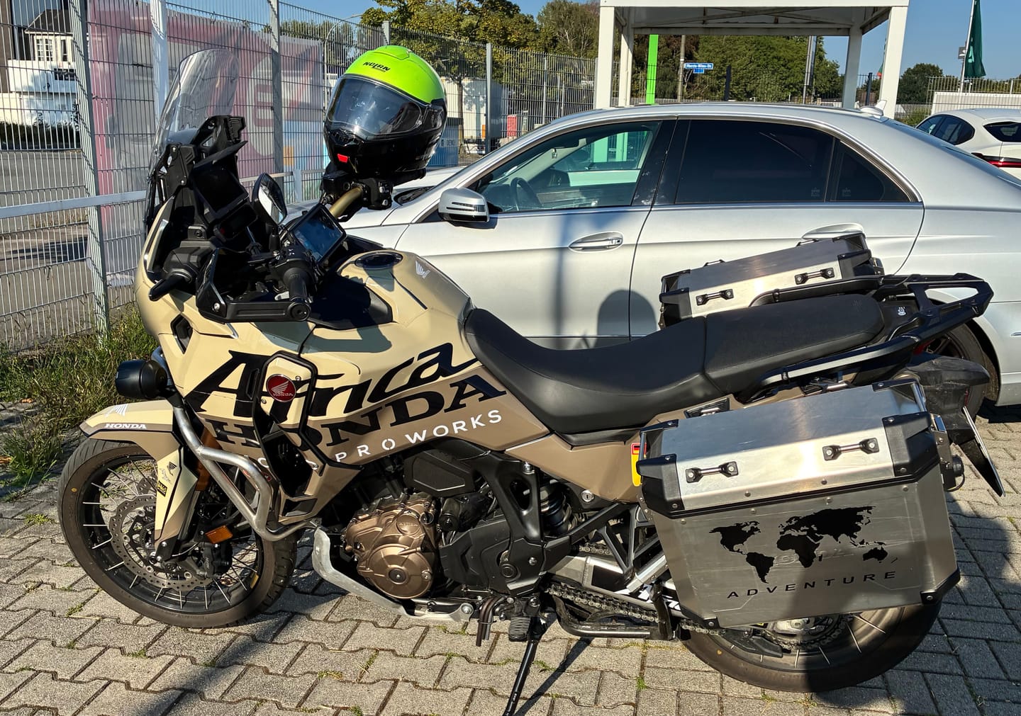 Customer photo review of Honda Africa Twin GRAPHICS - "Waypointer" (Sand)