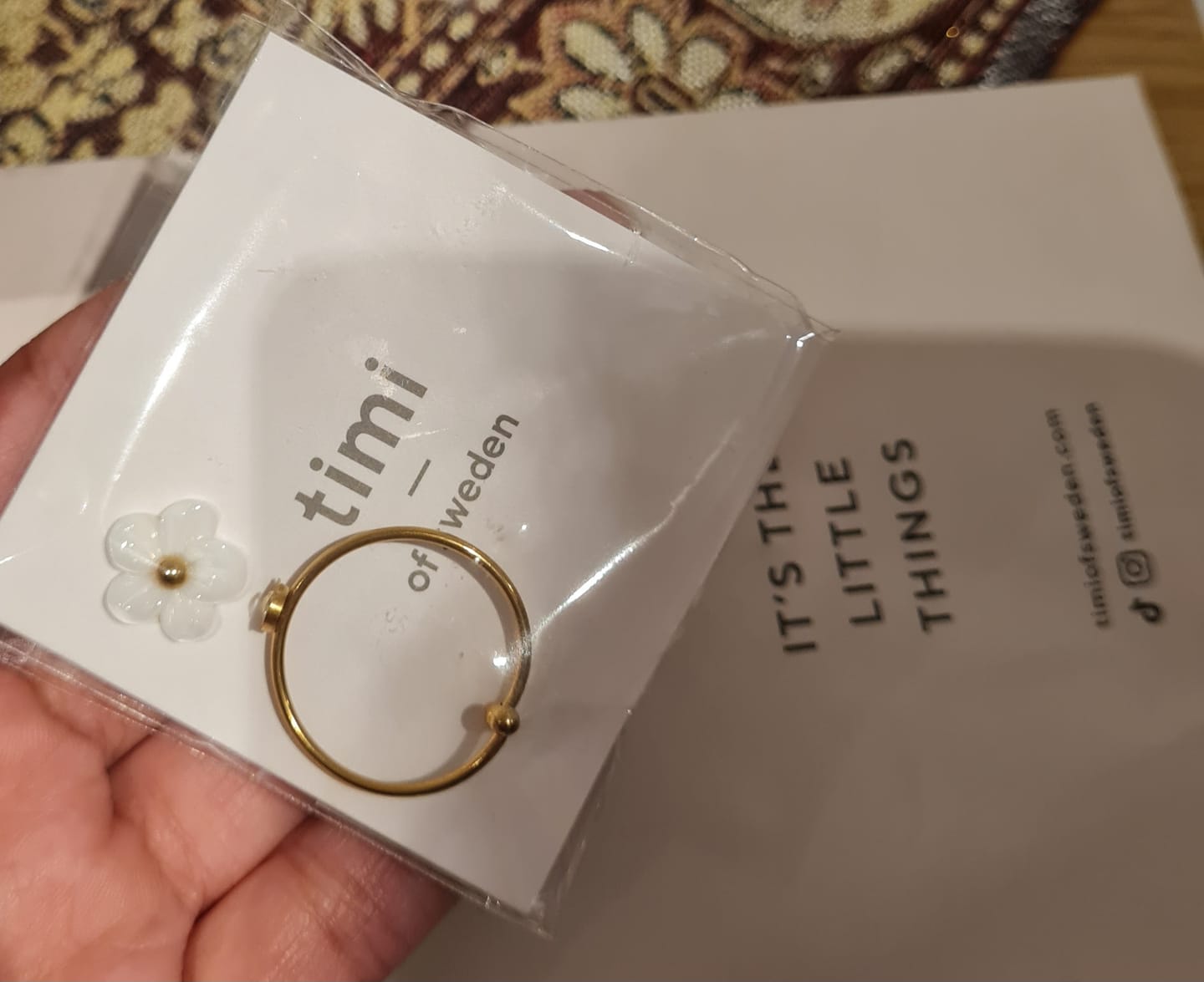 Customer photo review of Ellen - White Flower Ring Adjustable Stainless Steel