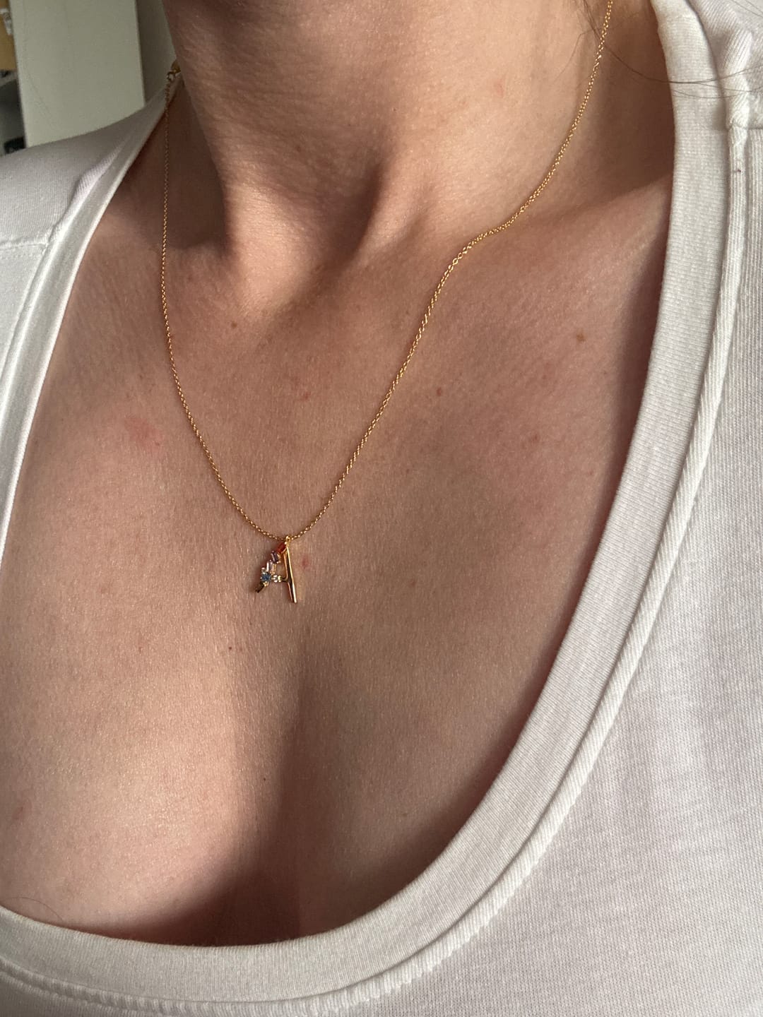 Customer photo review of IRIS SIGNA - pozlátený náhrdelník s iniciálou