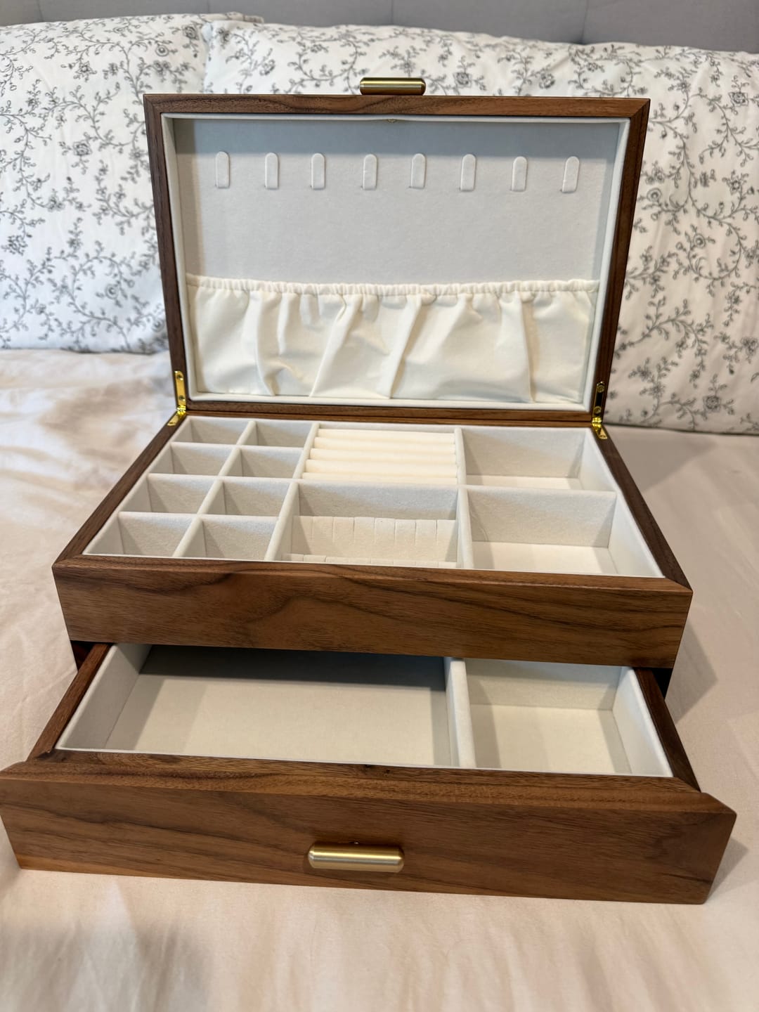 Customer photo review of Patina Classic Two-Layer Walnut Jewelry Box with Drawers