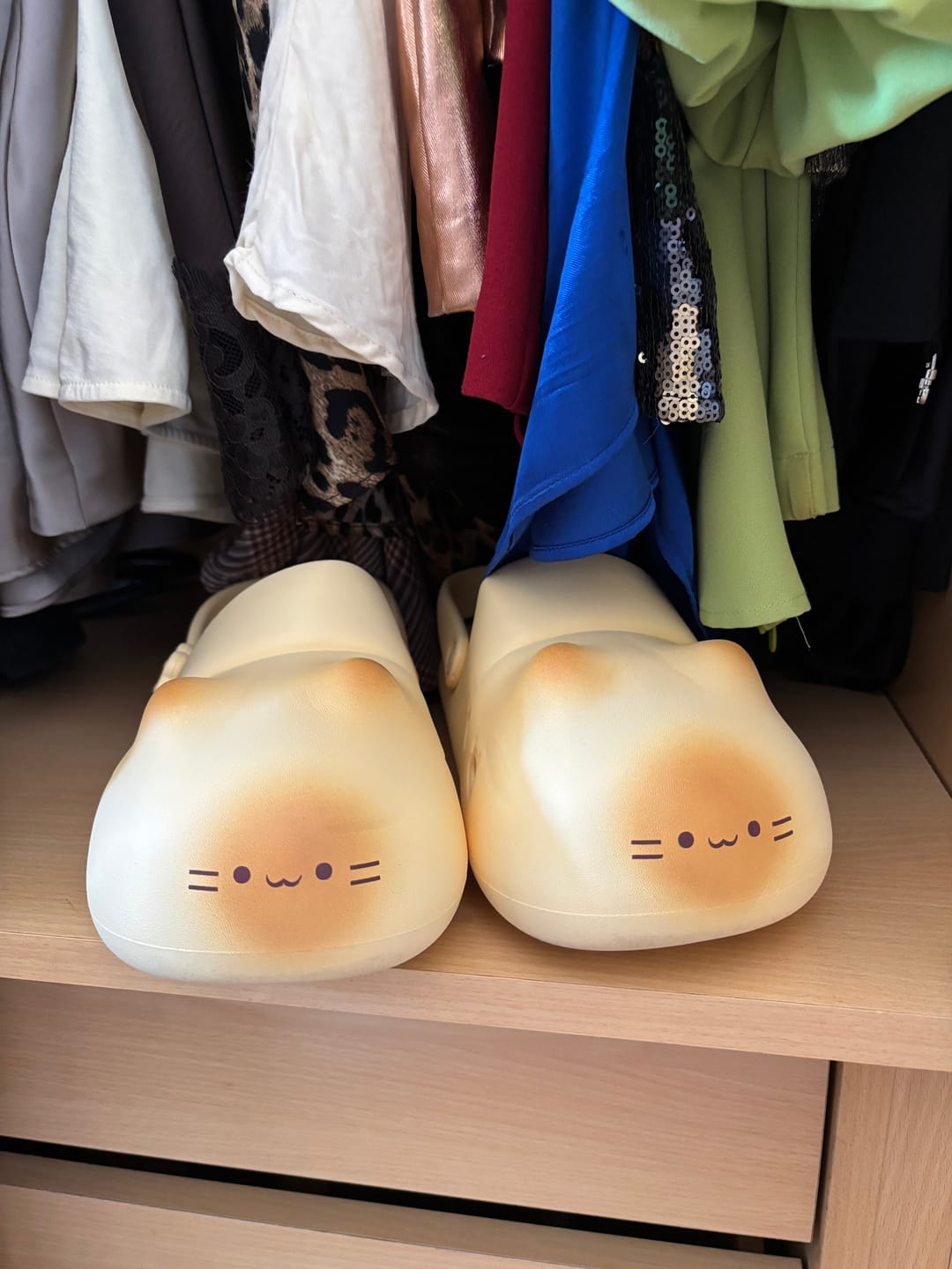 Customer photo review of Miuva Kitty – Cat Paw Prints