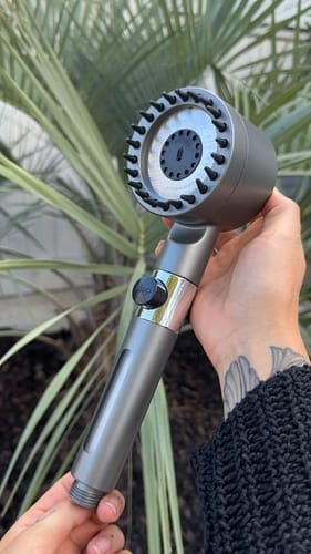 Customer photo review of Transforma tu Pelo, tu Piel y tu Ducha con Hydrova™