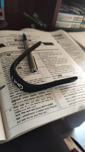 Customer photo review of Silent Vibrating Alarm Watch | Nivox Nudge