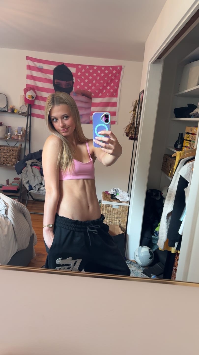 Customer photo review of 2127 - Big Patch Sweats