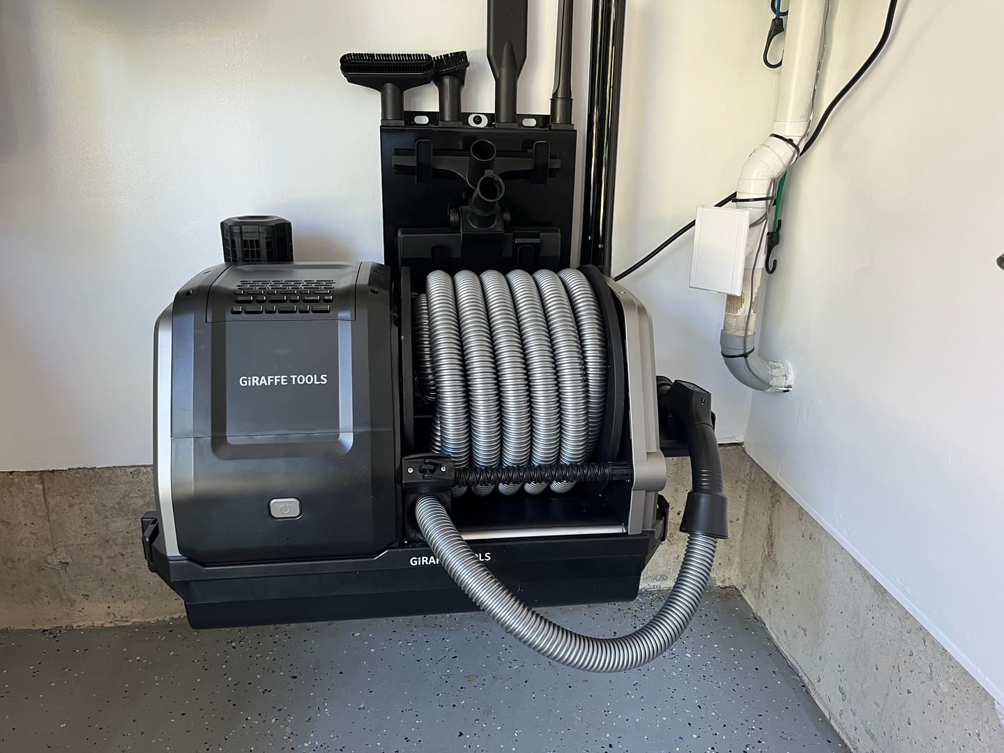 Customer photo review of Grandstorm Retractable Vacuum Cleaner