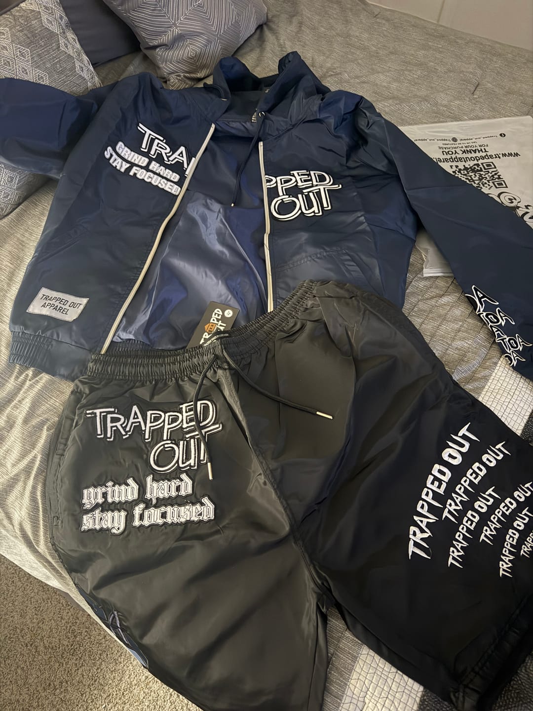Customer photo review of windbreaker shorts - Black/Blue