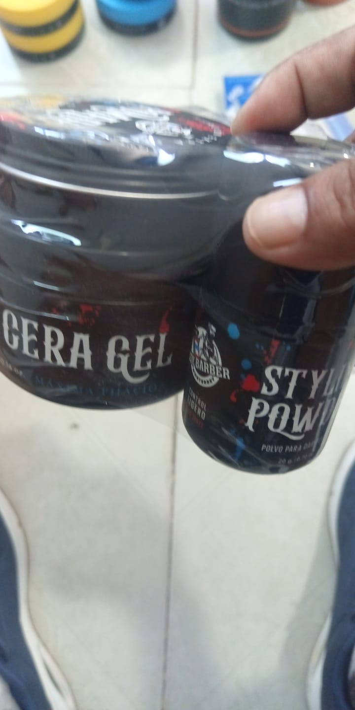 Customer photo review of Soy Barber - 3 Pack Styling (polvo textura, cera gel y pomada)