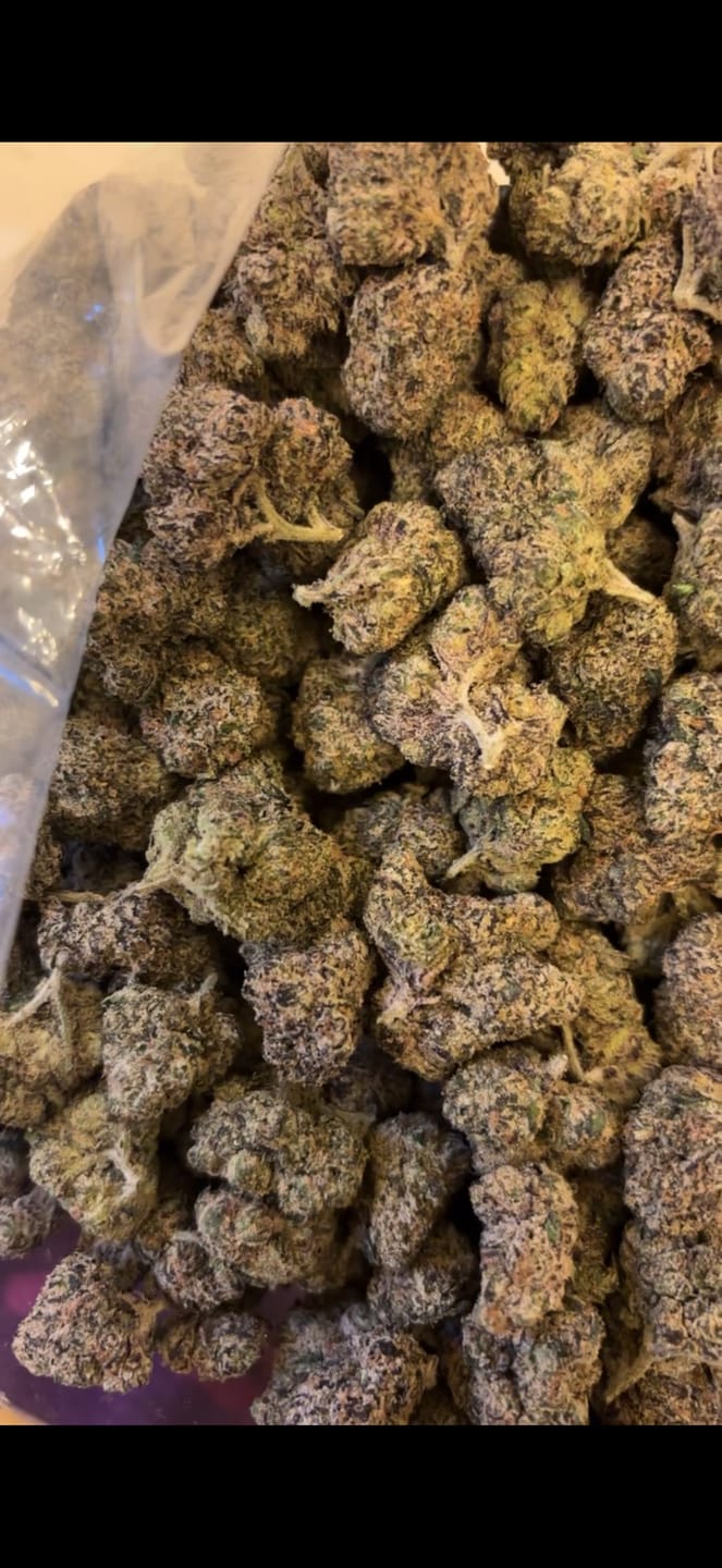 Customer photo review of Blue Crack THCA Flower
