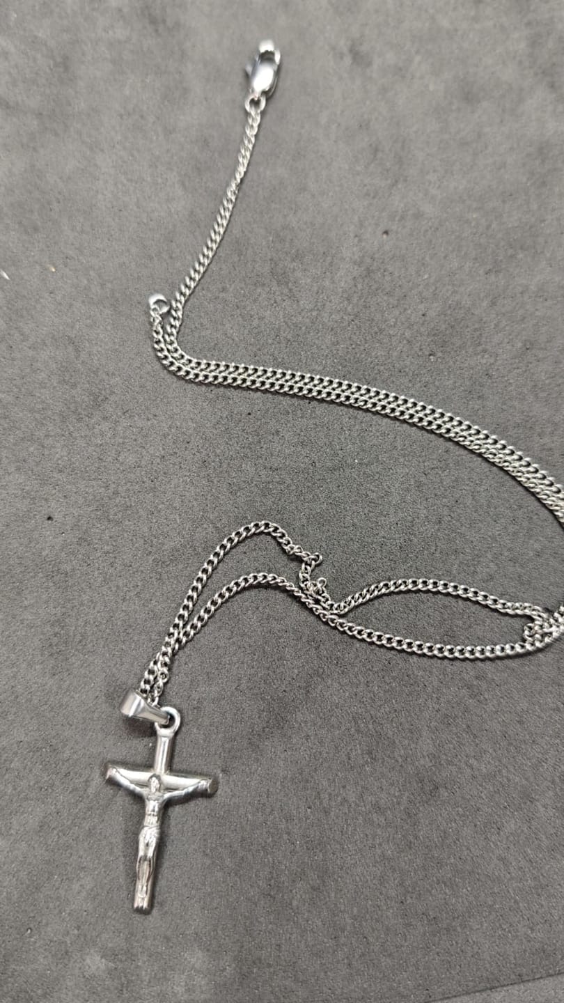 Customer photo review of Cross Minimal Pendant