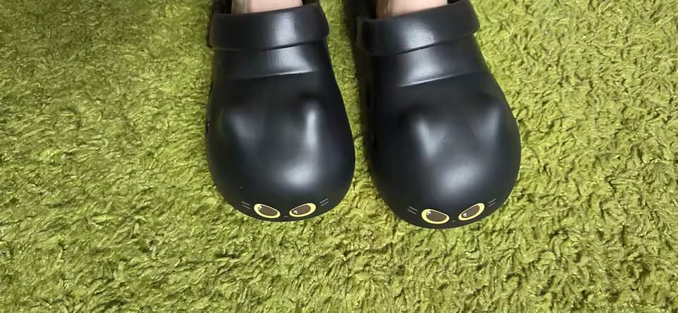 Customer photo review of Miuva Kitty – Cat Paw Prints