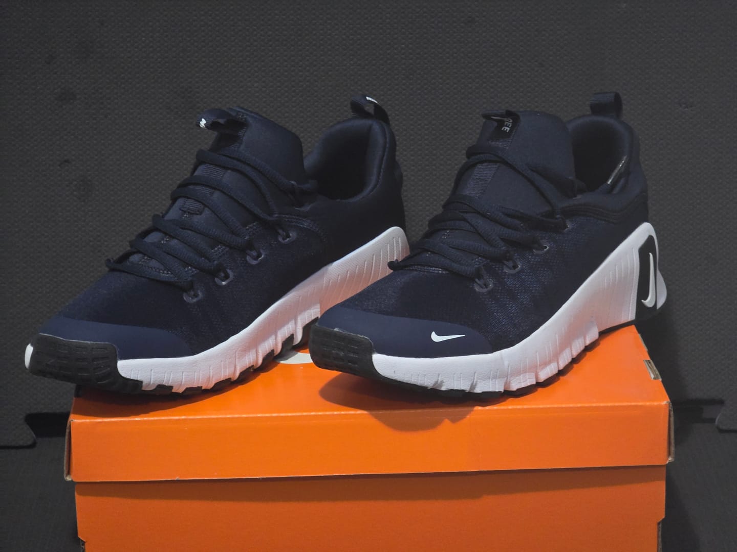 Customer photo review of Tenis Free Metcon 6 College Navy Importado