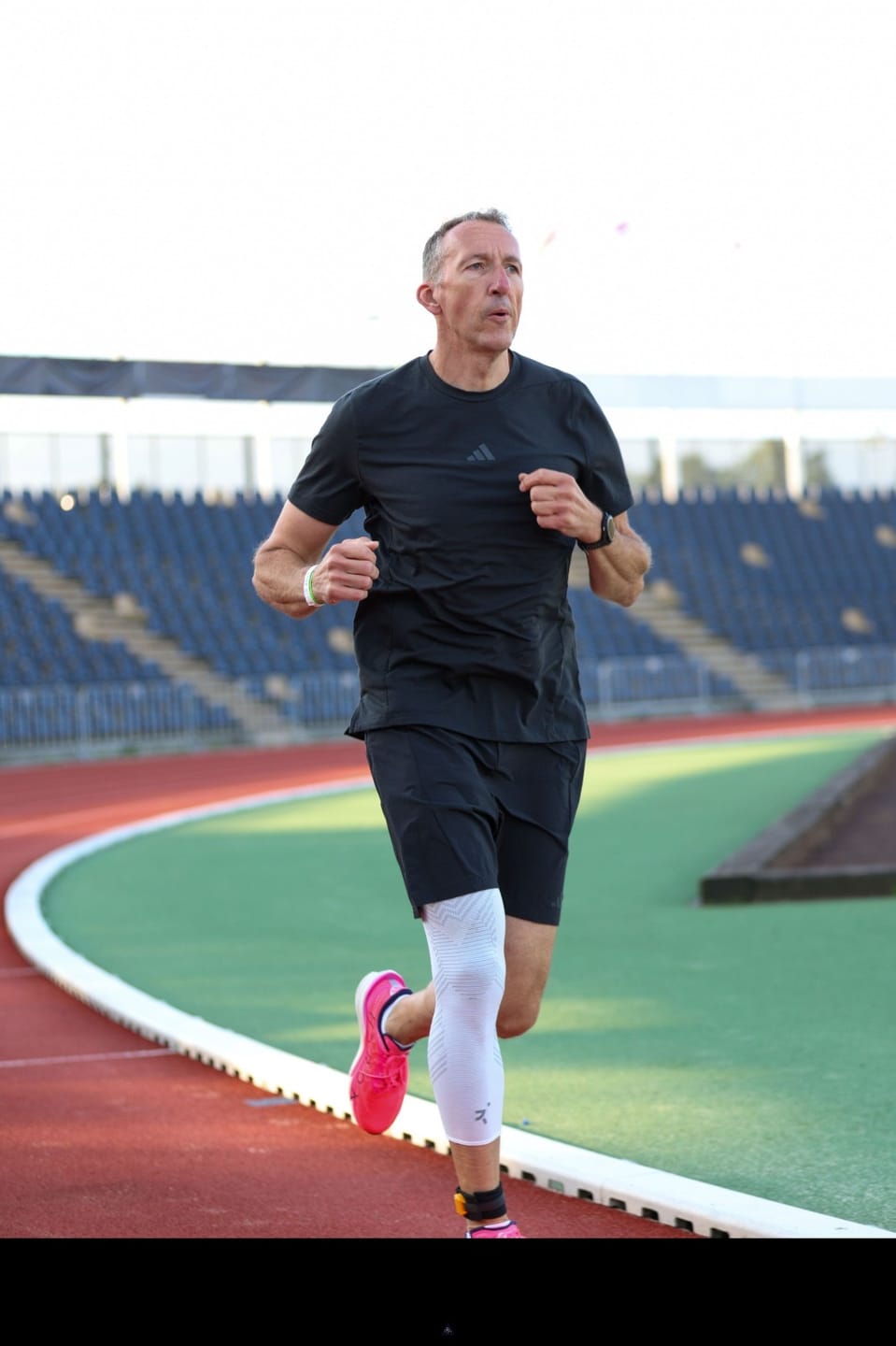 Customer photo review of KniTec V2 - Compression Sleeves For Knees & Legs