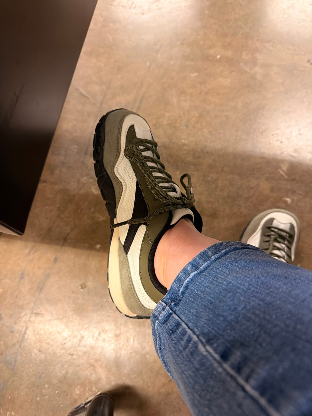 Customer photo review of Hollow - Wide Toe Sneakers