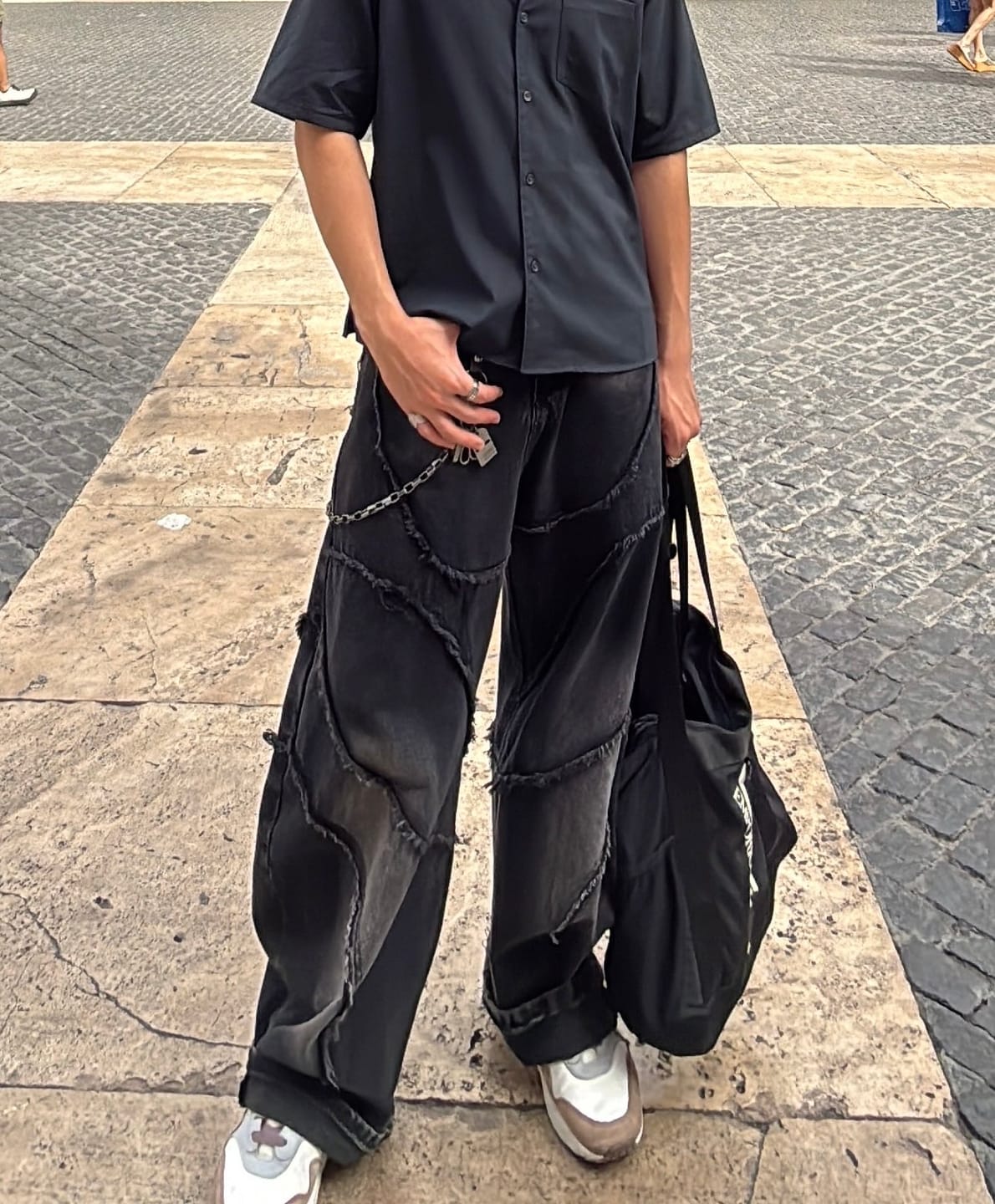 Customer photo review of Washed Distressed Raw Edge Barrel Jeans - 2402