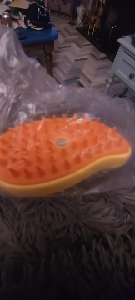 Customer photo review of Cepillo Mascotas con vaporizador