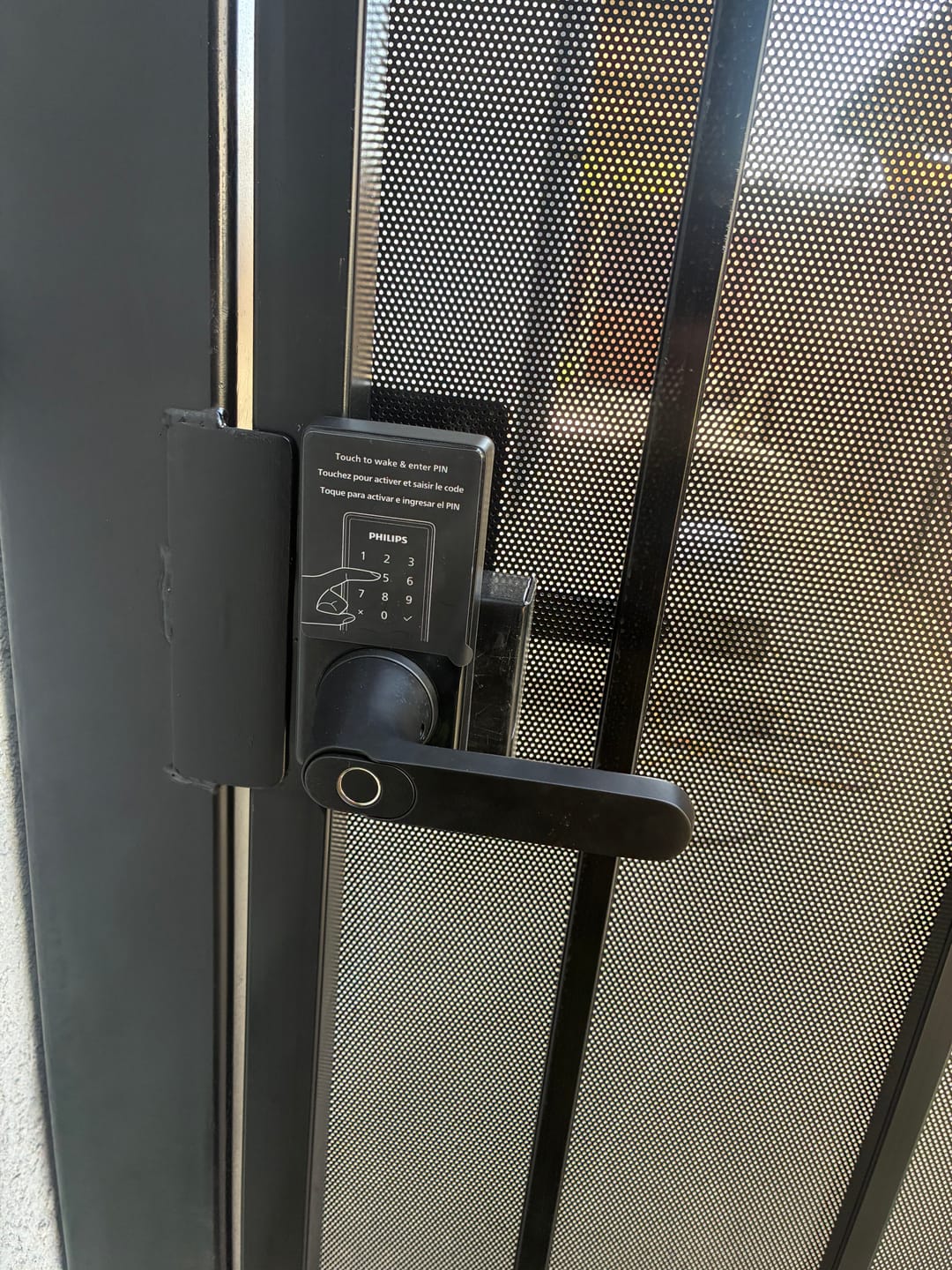 Customer photo review of Philips 2000 Series Fingerprint Wi-Fi Smart Door Lock with Handle