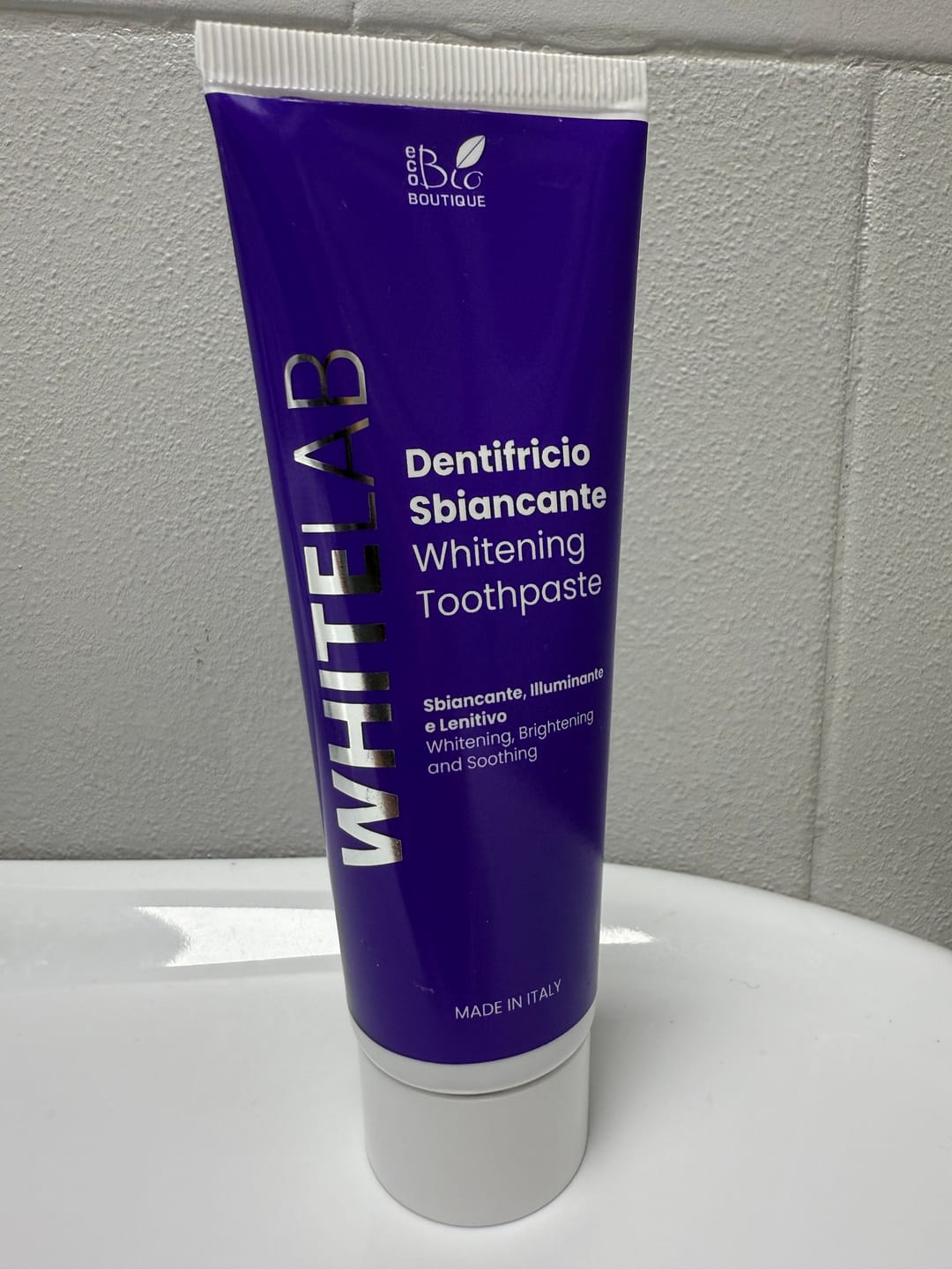 Customer photo review of Dentifricio Sbiancante - White Lab