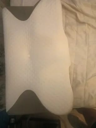 Customer photo review of Almohada cervical ergonómica