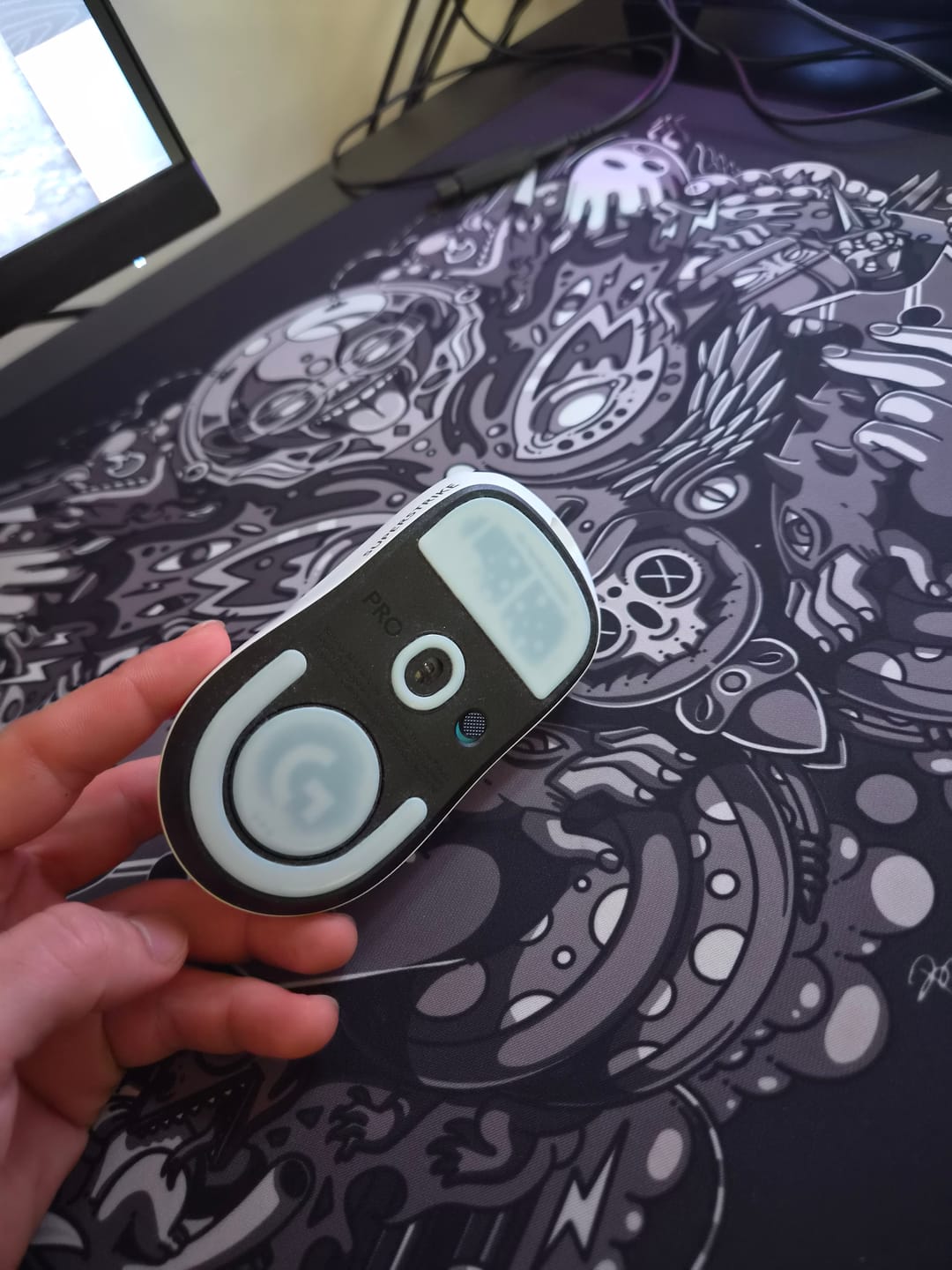 Customer photo review of X-Raypad Jade Mouse Skates