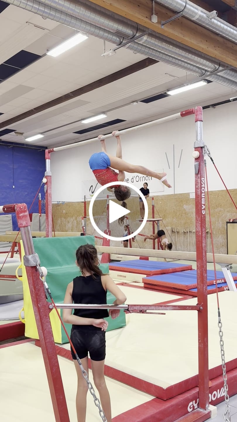 Customer video review of Justaucorps de gym "Écarlate" entraînement et compétition
