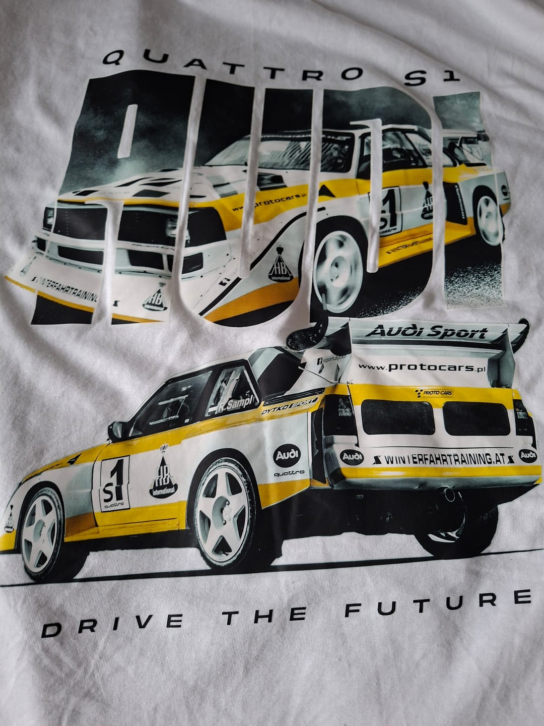Customer photo review of QUATTRO S1 Backprint Premium Shirt