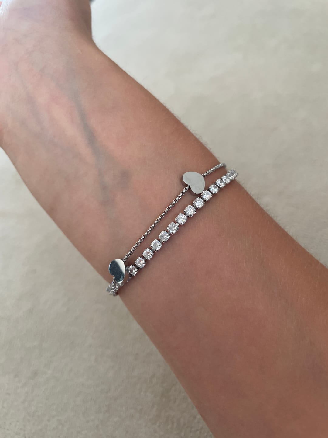 Customer photo review of Lovely Tennis Armband | 18K vergoldet